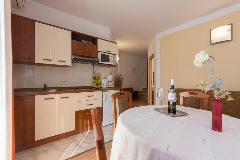 Marija F4 Apartment Krk Town Zewnętrze zdjęcie