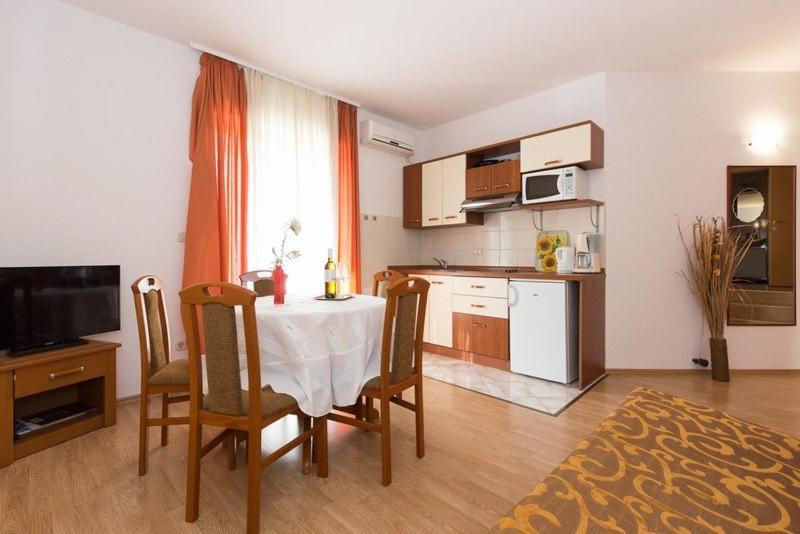Marija F4 Apartment Krk Town Zewnętrze zdjęcie